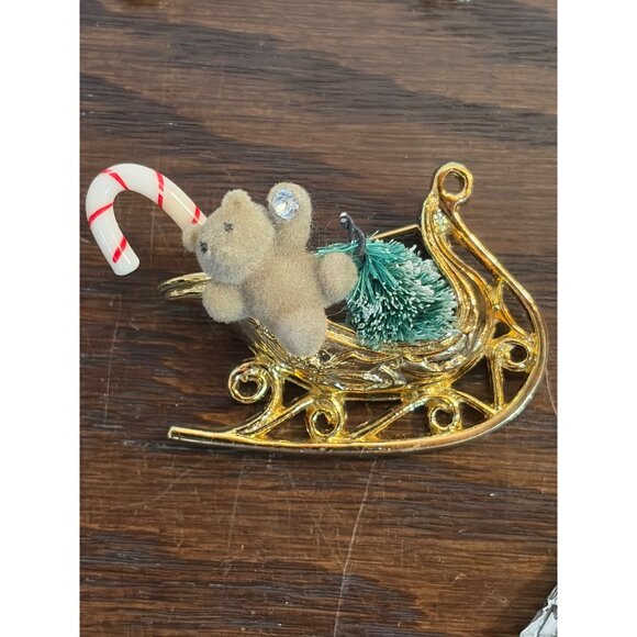 Lot Of 7 Christmas Themed Brooch Pins & a Necklace Pendant Set - Picture 6 of 9